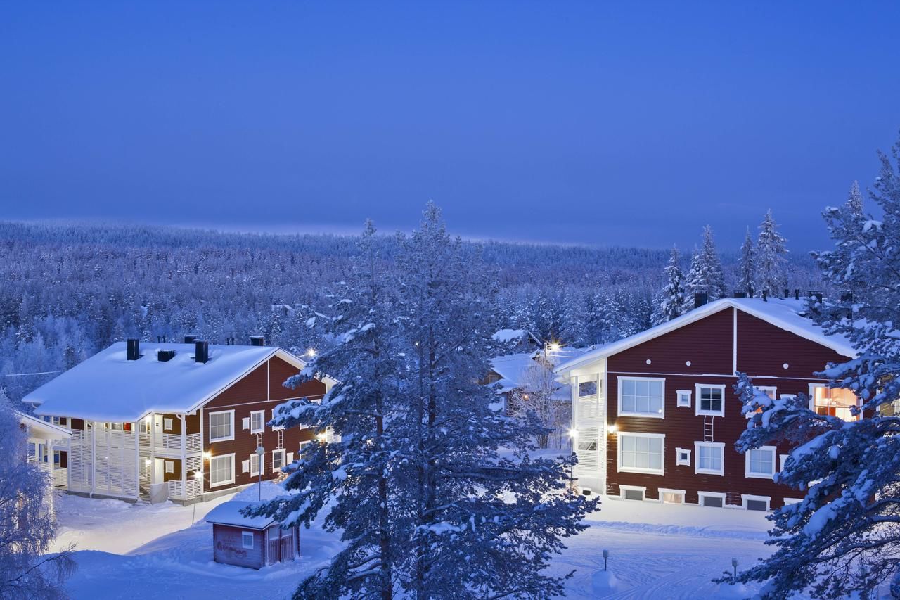 Отель Lapland Hotels Äkäshotelli Экясломполо